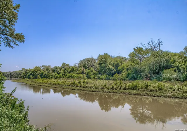 34th image of 122 Navajo Trl, Seguin, TX 78155 | MLS# 2003091