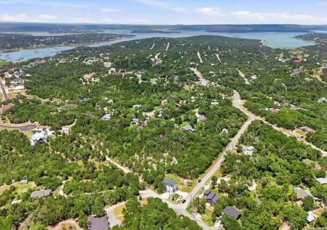 Photo 4 of Single family home for sale at 713 Firefly Dr, Canyon Lake, TX 78133 | MLS# 2003094 | Listing updated on 2026-10-26