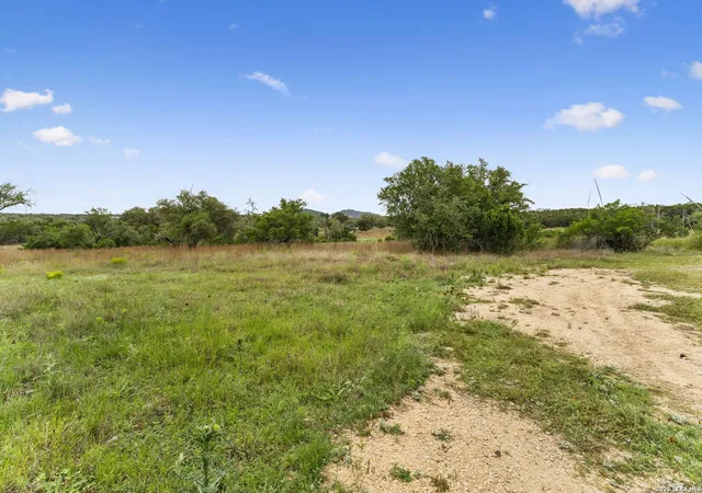2nd image of 997 Gw Edwards Lane, Pipe Creek, TX 78063 | MLS# 2003117
