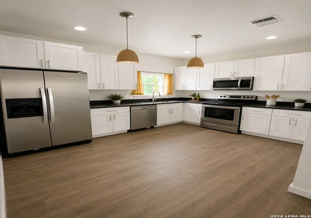 3rd image of 626 Iowa St, San Antonio, TX 78203 | MLS# 2003120
