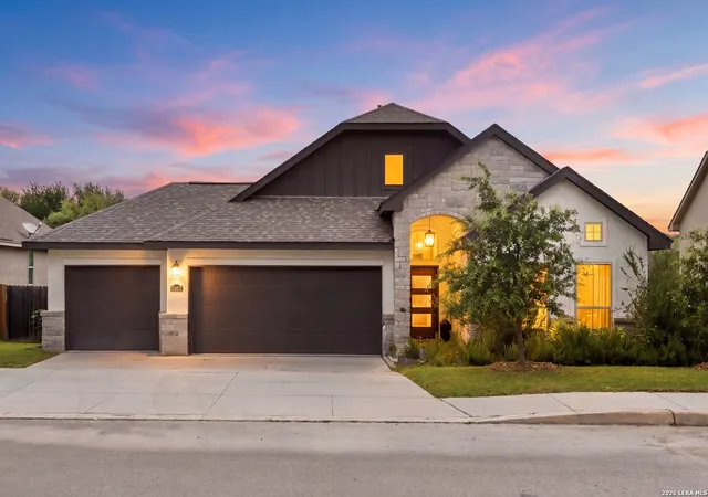 Photo 1 of Sale Pending at 28210 Versant Hls, Boerne, TX 78015 | MLS# 2003127 | Listing updated on 2026-09-04
