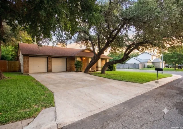 3rd image of 6202 Ridge Arbor St, San Antonio, TX 78250 | MLS# 2003152