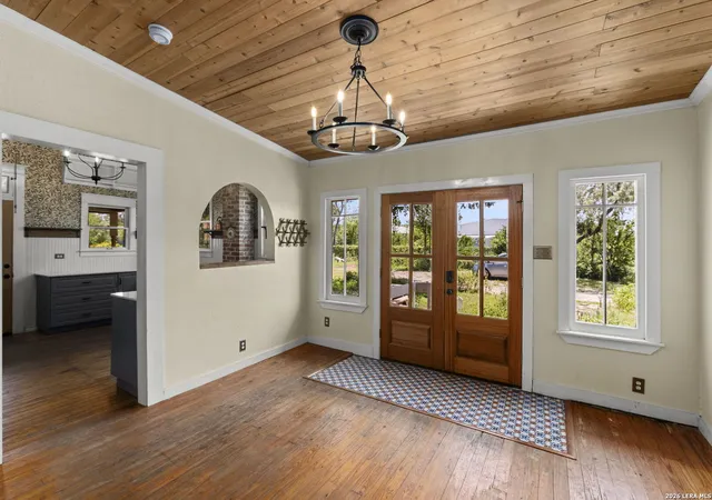 Photo 3 of Single family home for sale at 1266 Holbrook, San Antonio, TX 78218 | MLS# 2003157 | Listing updated on 2026-09-19