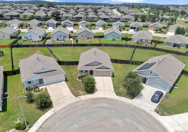 4th image of 31663 Etched Ct, Bulverde, TX 78163 | MLS# 2003183