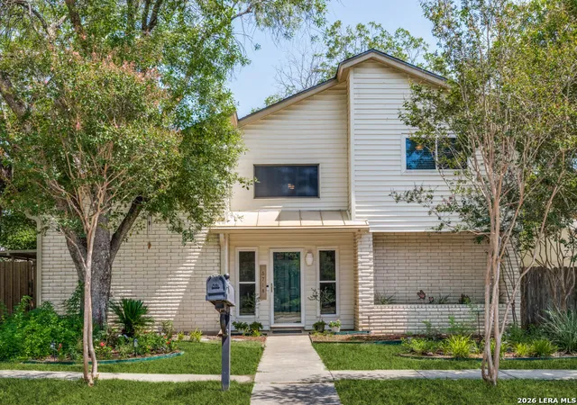 Photo 3 of Sale Pending at 5718 Larkdale Dr, San Antonio, TX 78233 | MLS# 2003188 | Listing updated on 2026-09-09