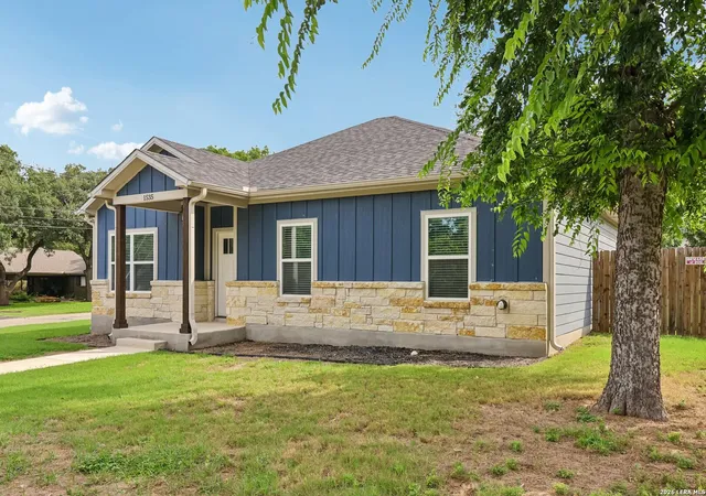 Photo 2 of Single family home for sale at 1535 Larkspur, San Antonio, TX 78213 | MLS# 2003192 | Listing updated on 2026-08-05