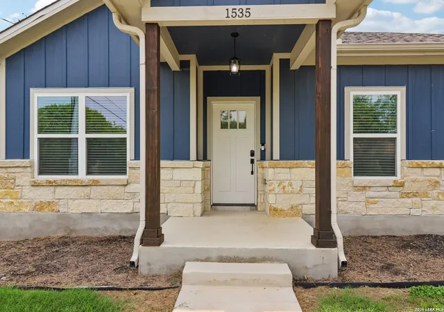 Photo 3 of Single family home for sale at 1535 Larkspur, San Antonio, TX 78213 | MLS# 2003192 | Listing updated on 2026-08-05