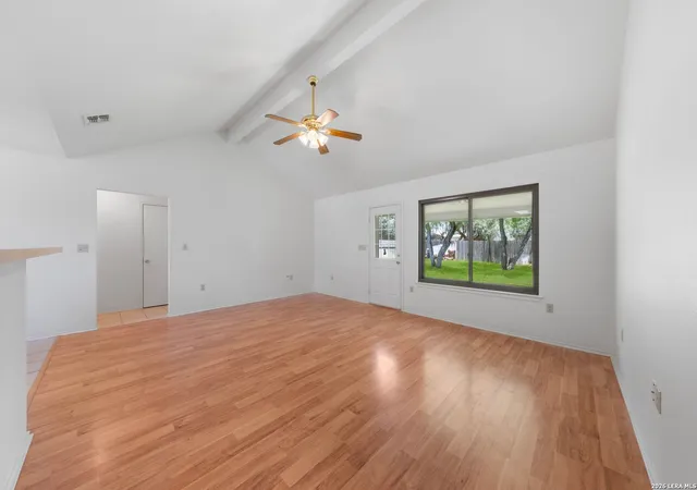 4th image of 109 Windcrest, Floresville, TX 78114 | MLS# 2003194