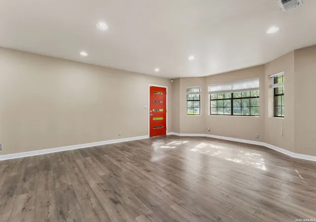 Photo 4 of Single family home for sale at 26042 Cypress Oaks, San Antonio, TX 78255 | MLS# 2003209 | Listing updated on 2026-09-26