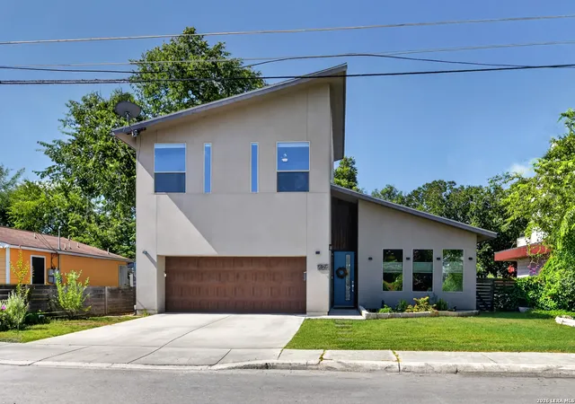 Single family home for sale at 426 E Fest, San Antonio, TX 78204 | MLS# 2003218