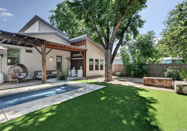 Photo 3 of Single family home for sale at 426 E Fest, San Antonio, TX 78204 | MLS# 2003218 | Listing updated on 2026-09-11
