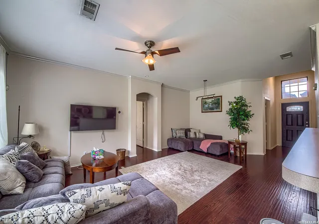 4th image of 606 Windmore Ct, San Antonio, TX 78258 | MLS# 2003231