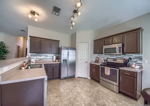 5th image of 606 Windmore Ct, San Antonio, TX 78258 | MLS# 2003231