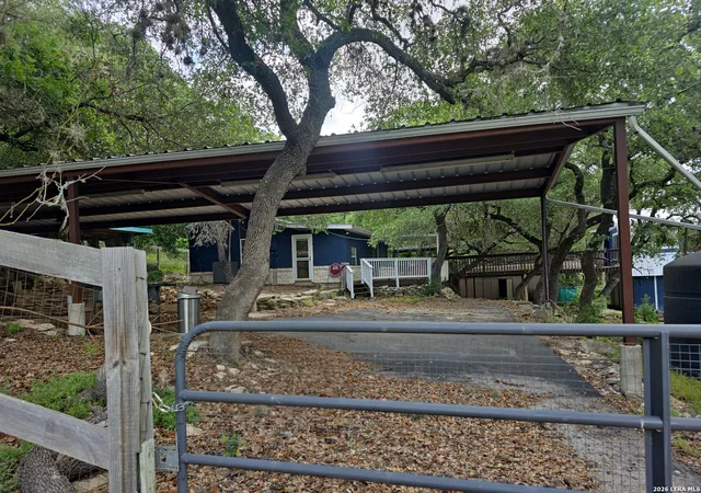5th image of 225 Rockin D Ln, Lakehills, TX 78063 | MLS# 2003245