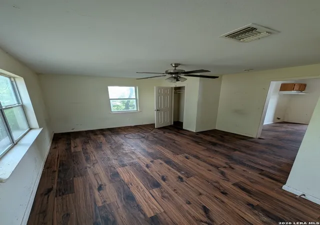 Photo 4 of Sale Pending at 523 Rotary, San Antonio, TX 78202 | MLS# 2003258 | Listing updated on 2026-09-10