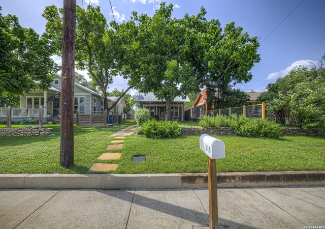2nd image of 349 E South, New Braunfels, TX 78130 | MLS# 2003264