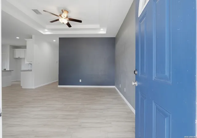 Photo 3 of Single family home for sale at 1135 Hedgestone, Canyon Lake, TX 78133 | MLS# 2003273 | Listing updated on 2026-08-23
