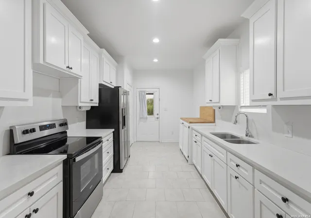 Photo 3 of Single family home for sale at 7618 Bit, Elmendorf, TX 78112 | MLS# 2003278 | Listing updated on 2026-09-16