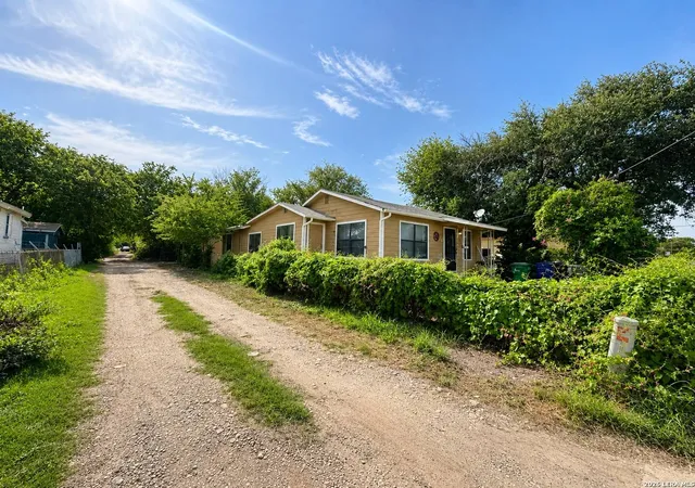 22nd image of 807 Sw 24th St, San Antonio, TX 78207 | MLS# 2003280