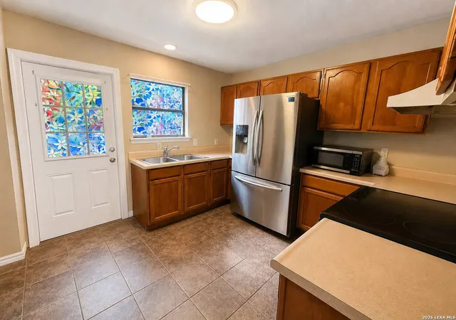 image of 807 Sw 24th St, San Antonio, TX 78207 | MLS# 2003280