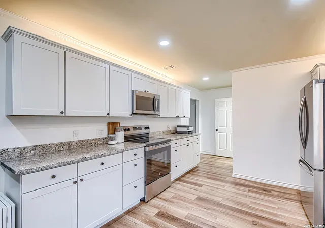 4th image of 127 Hillcrest, La Vernia, TX 78121 | MLS# 2003302