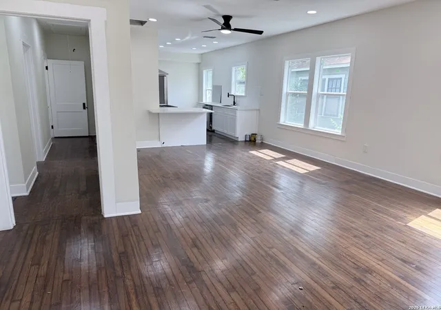 Photo 3 of Single family home for sale at 1846 W Mulberry Ave, San Antonio, TX 78201 | MLS# 2003309 | Listing updated on 2026-09-11