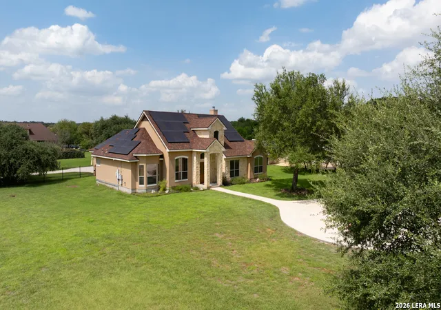 Photo 3 of Single family home for sale at 200 Texas Country Dr, New Braunfels, TX 78132 | MLS# 2003340 | Listing updated on 2026-09-19