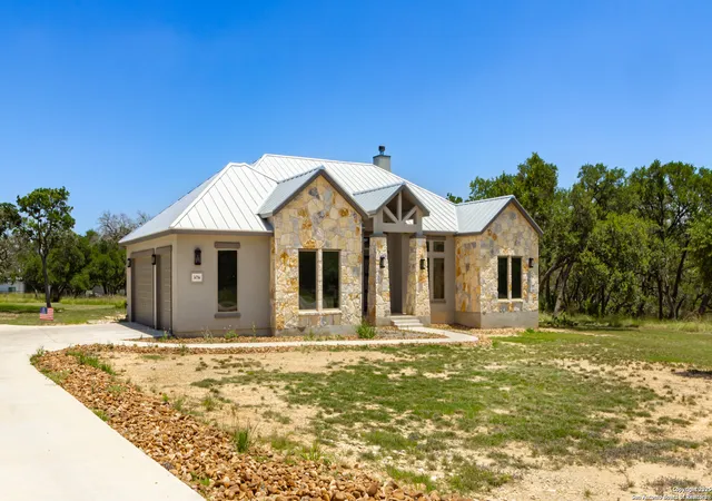 4th image of 34784 High Gate Rd, Bulverde, TX 78163 | MLS# 2003380
