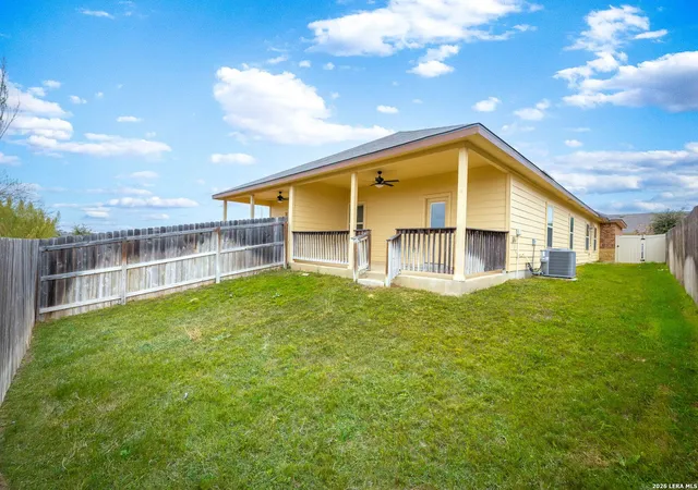 5th image of 310 /312 Emma Dr, New Braunfels, TX 78130 | MLS# 2003383