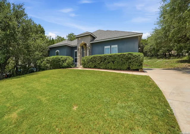 Photo 2 of Sale Pending at 249 Deer Cross Ln, San Antonio, TX 78260 | MLS# 2003404 | Listing updated on 2026-09-11