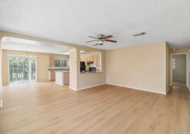2nd image of 1238 Stone Br, New Braunfels, TX 78130 | MLS# 2003419