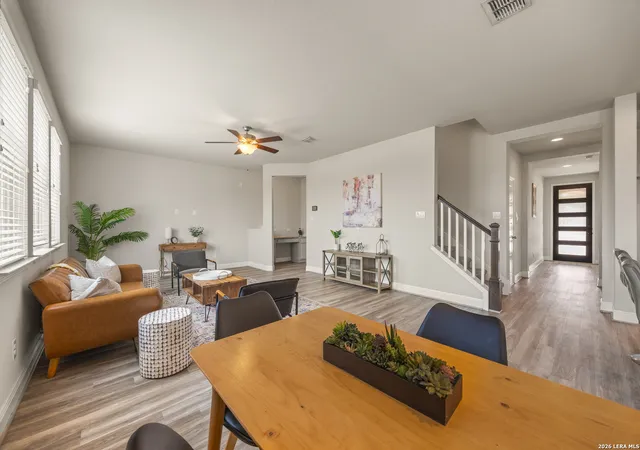 5th image of 100 Clarendon, Boerne, TX 78015 | MLS# 2003422