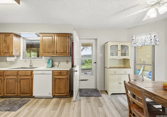 Photo 4 of Single family home for sale at 1445 N Gloucester Point, Kerrville, TX 78028 | MLS# 2003434 | Listing updated on 2026-08-18