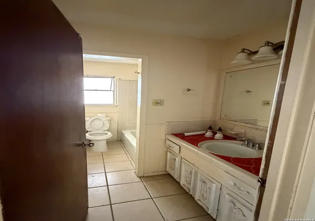 4th image of 3643 Minthill Dr, San Antonio, TX 78230 | MLS# 2003449