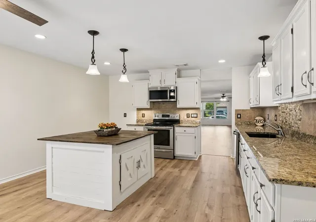 Photo 1 of Single family home for sale at 7682 Aspen Park, San Antonio, TX 78249 | MLS# 2003456 | Listing updated on 2026-10-22