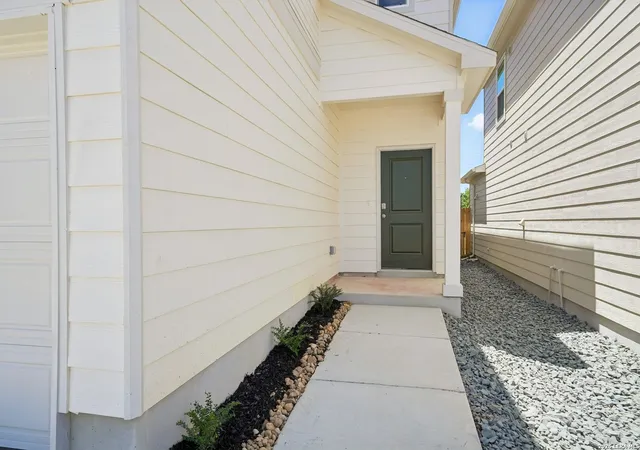 Photo 3 of Sale Pending at 14827 Mystic Mane, San Antonio, TX 78247 | MLS# 2003462 | Listing updated on 2026-08-21