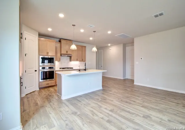 Photo 4 of Sale Pending at 1827 Heritage Maples, New Braunfels, TX 78132 | MLS# 2003511 | Listing updated on 2026-08-27