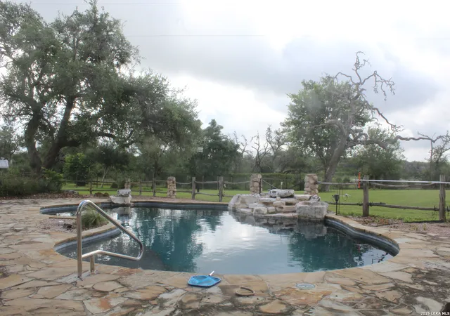 5th image of 767 Happy Hollow Dr, Bandera, TX 78003 | MLS# 2003526