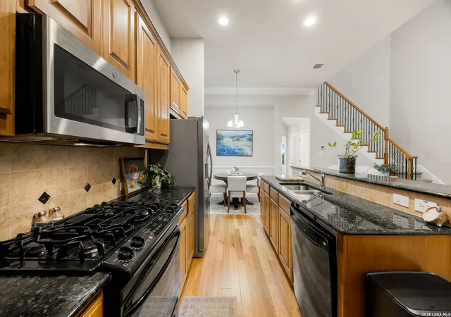 Photo 4 of Condo for sale at 8250 Cruiseship Bay #UNIT 1104, San Antonio, TX 78255 | MLS# 2003538 | Listing updated on 2026-08-17