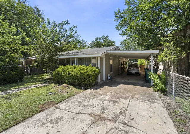Photo 3 of Sale Pending at 1226 Division Ave, San Antonio, TX 78225 | MLS# 2003545 | Listing updated on 2026-08-25