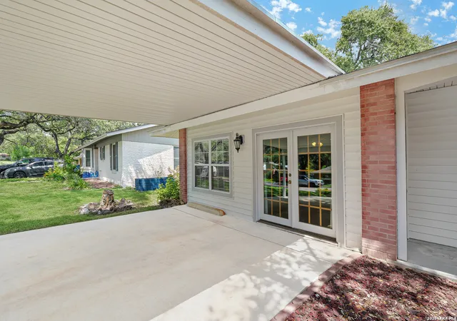 Photo 3 of Single family home for sale at 10814 Auldine Dr, San Antonio, TX 78230 | MLS# 2003549 | Listing updated on 2026-09-17