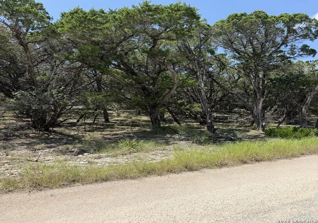8th image of 588 30th St E, Lakehills, TX 78063 | MLS# 2003579