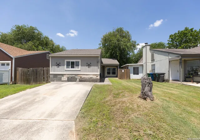 Photo 2 of Single family home for sale at 6227 Valley Queen, San Antonio, TX 78250 | MLS# 2003584 | Listing updated on 2026-08-07