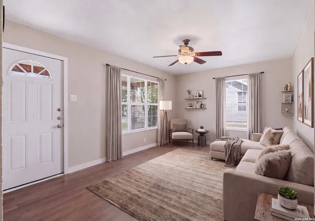 Photo 2 of Single family home for sale at 435 W Baylor, San Antonio, TX 78204 | MLS# 2003587 | Listing updated on 2026-09-27