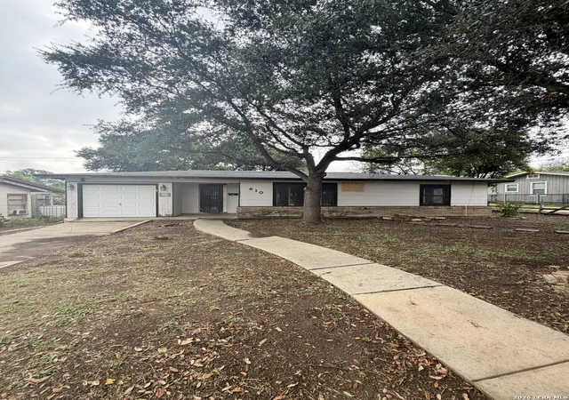 Photo 1 of Sale Pending at 610 Brookview Dr, San Antonio, TX 78213 | MLS# 2003598 | Listing updated on 2026-08-10