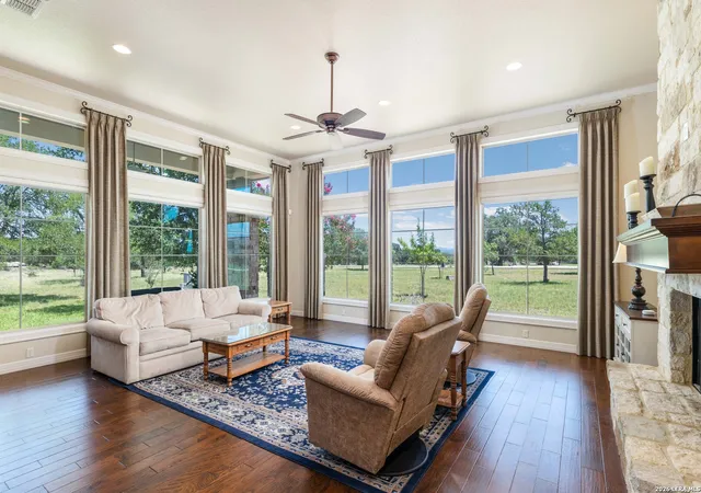 4th image of 762 Buckskin Trl, Bandera, TX 78003 | MLS# 2003600