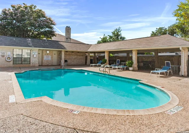 3rd image of 2611 Eisenhauer #304, San Antonio, TX 78209 | MLS# 2003604