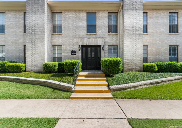 32nd image of 2611 Eisenhauer #304, San Antonio, TX 78209 | MLS# 2003604