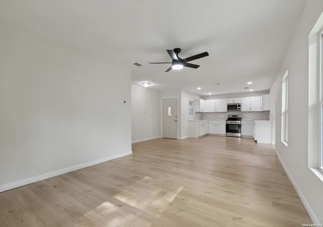 Photo 3 of Single family home for sale at 611 Basswood Dr, San Antonio, TX 78213 | MLS# 2003605 | Listing updated on 2026-08-07