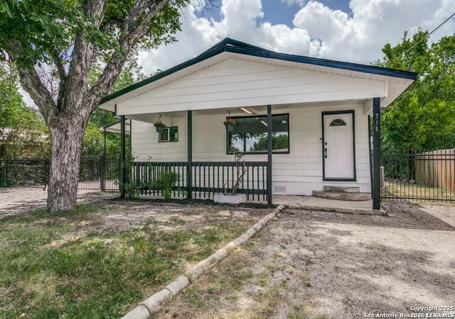 Photo 3 of Sale Pending at 716 Vickers Ave, San Antonio, TX 78211 | MLS# 2003606 | Listing updated on 2026-08-28